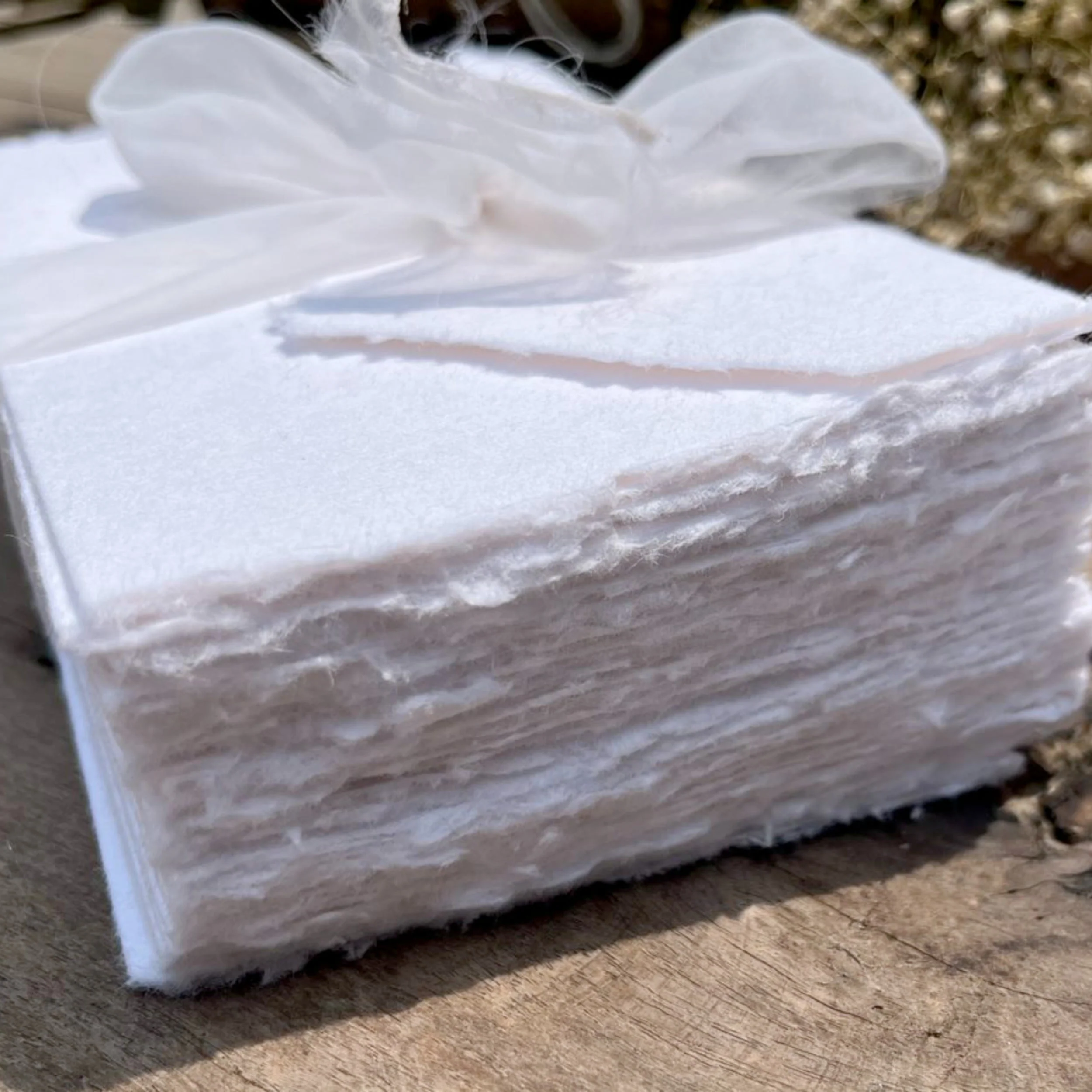 All-in-One White Deckle Edge Card / Envelope - 4.25 x 6.25" 150 GSM - 25 Pack - Image 4
